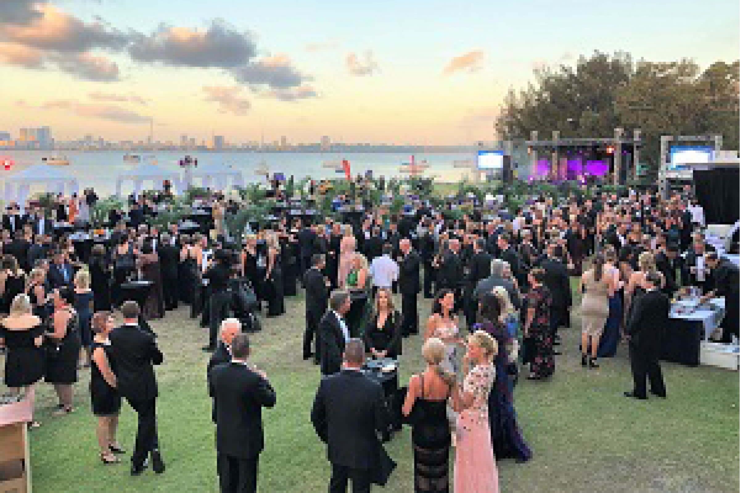 venue lawn hire at mounts bay sailing club in perth for corporate functions